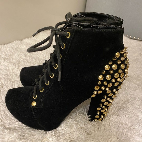 Qupid Luxe studded platform boots! - Picture 3 of 9
